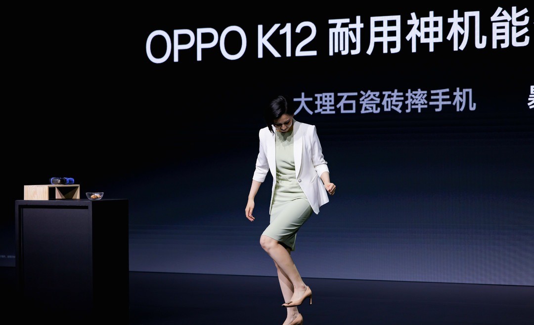 OPPO K12 发布：十面耐摔，高跟鞋暴踩无损、超长续航、充电五分钟通话十小时