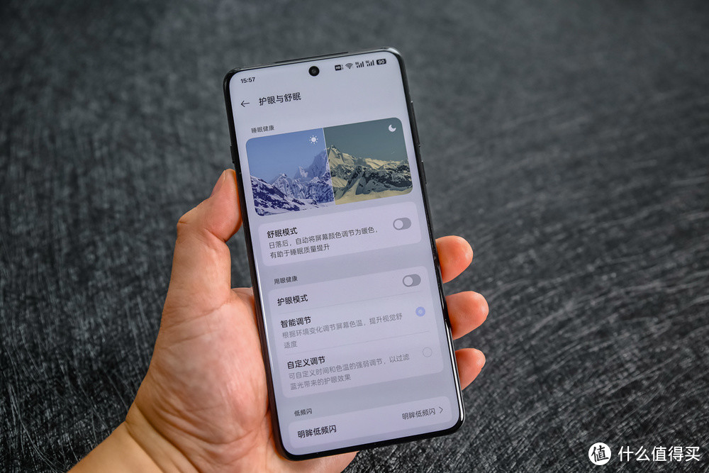 OPPO Find X8 Pro深度评测：不止轻松拿捏氛围感大片，性能、AI惊喜不少