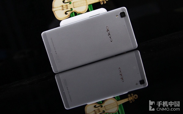 2.5D弧度屏VOOC闪充 OPPO R7使用体验 