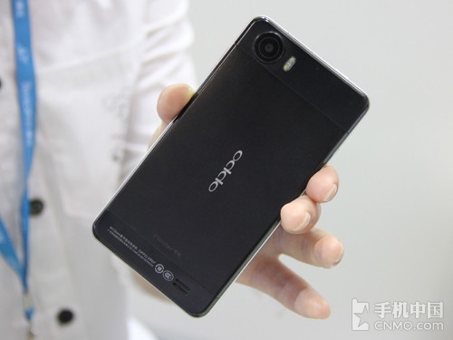 全球最薄智能机 OPPO Finder现场体验 